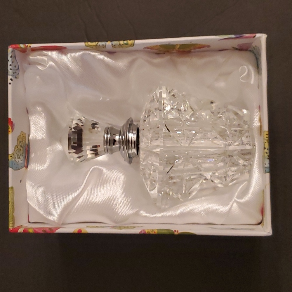 New Oleg Cassini Crystal Faceted Perfume Botter w/Glass Dipper Signed (Firm)